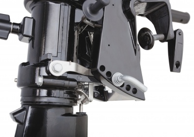 4-5-6HP_Transom_3qtr_Stbrd_Ratchet 1